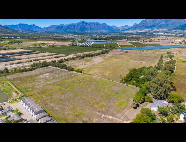 31.60HA VACANT LAND FOR SALE IN PAARL SOUTH